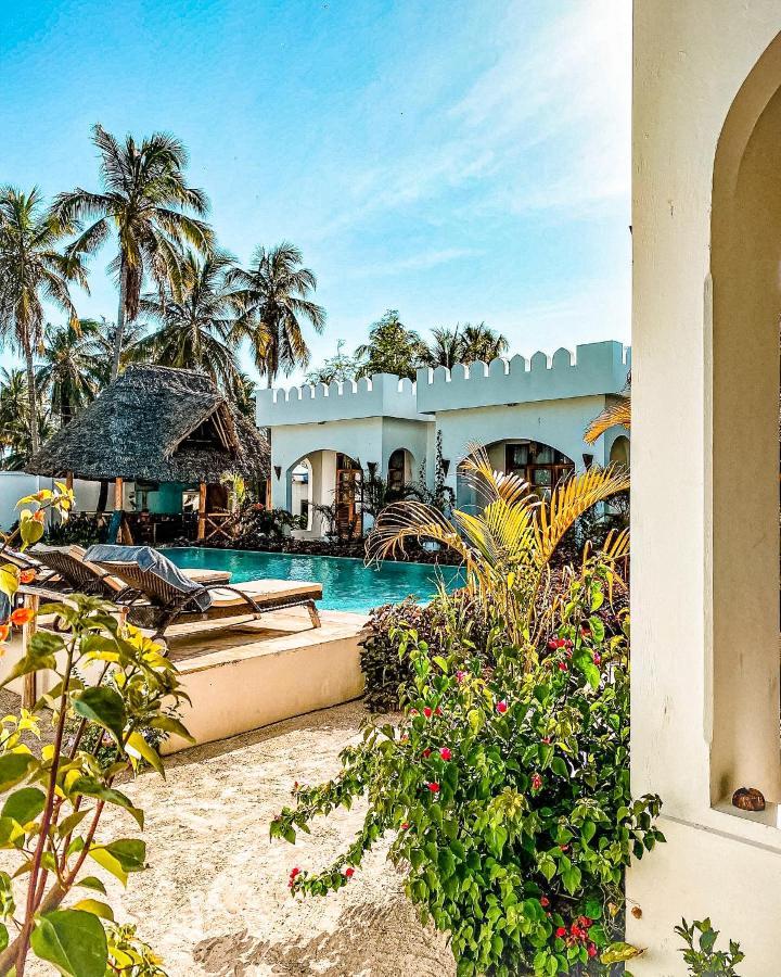 The Golden Blue Luxury Hotel Bwejuu Zewnętrze zdjęcie