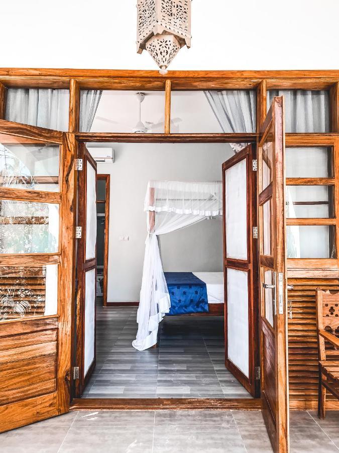 The Golden Blue Luxury Hotel Bwejuu Zewnętrze zdjęcie